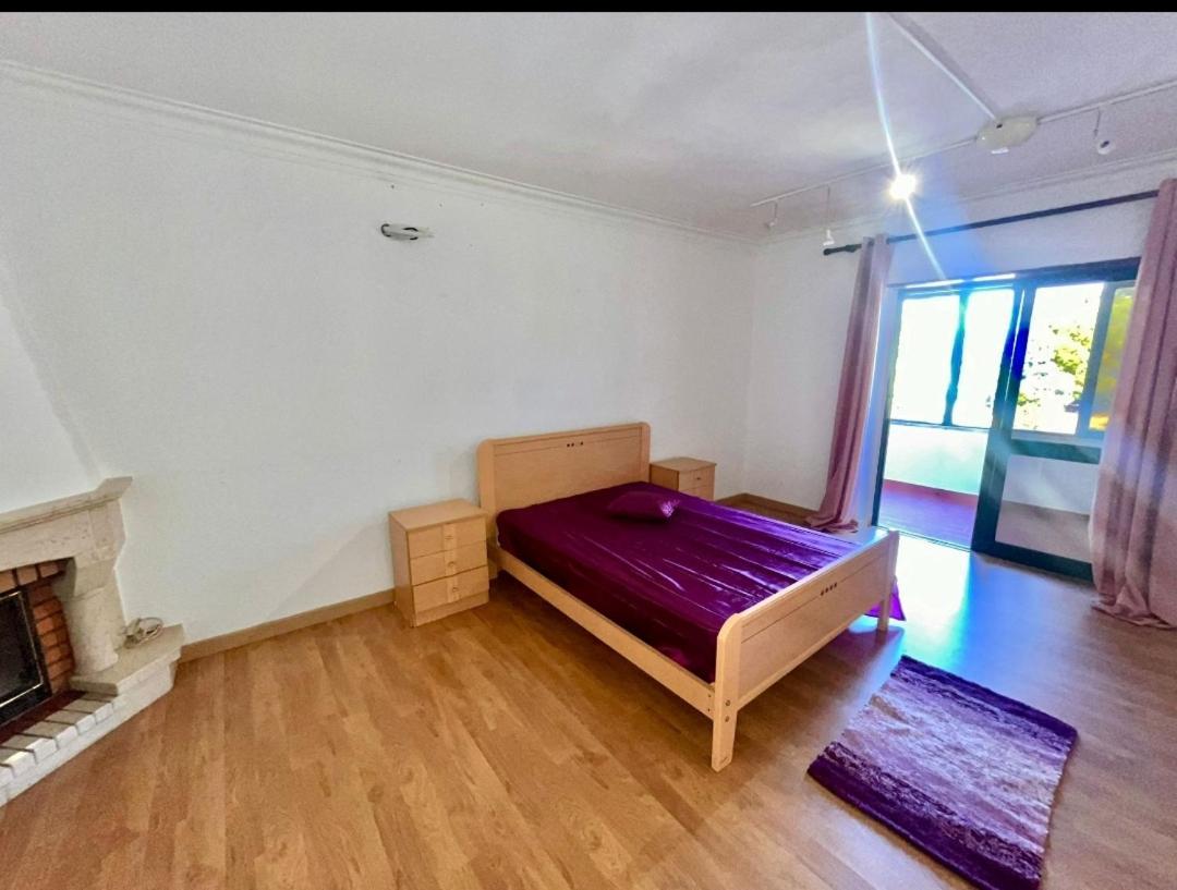 Appartement Quarto Boa Localizacao Com Cozinha E Casa De Banho à Caparica Extérieur photo