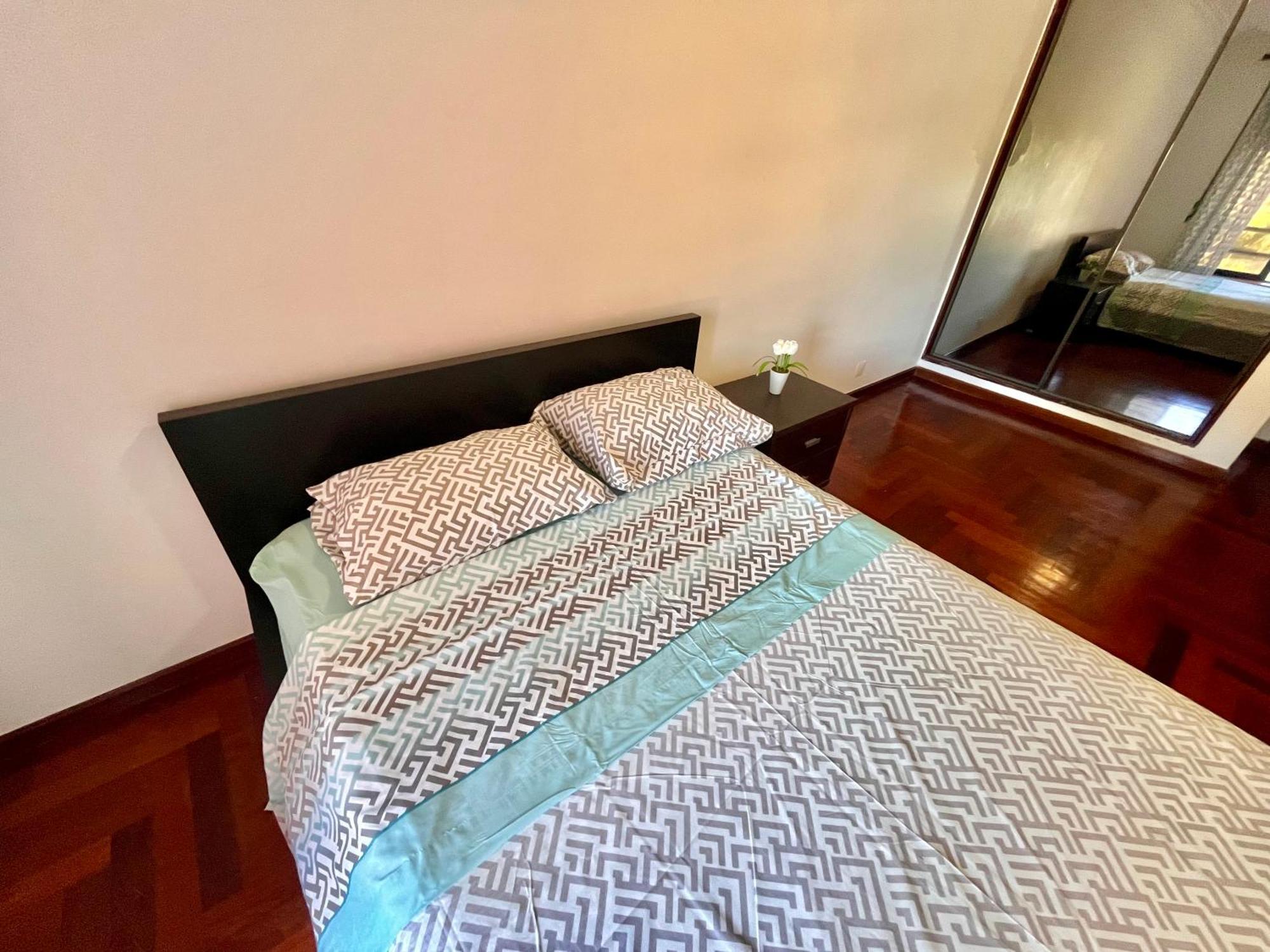 Appartement Quarto Boa Localizacao Com Cozinha E Casa De Banho à Caparica Extérieur photo